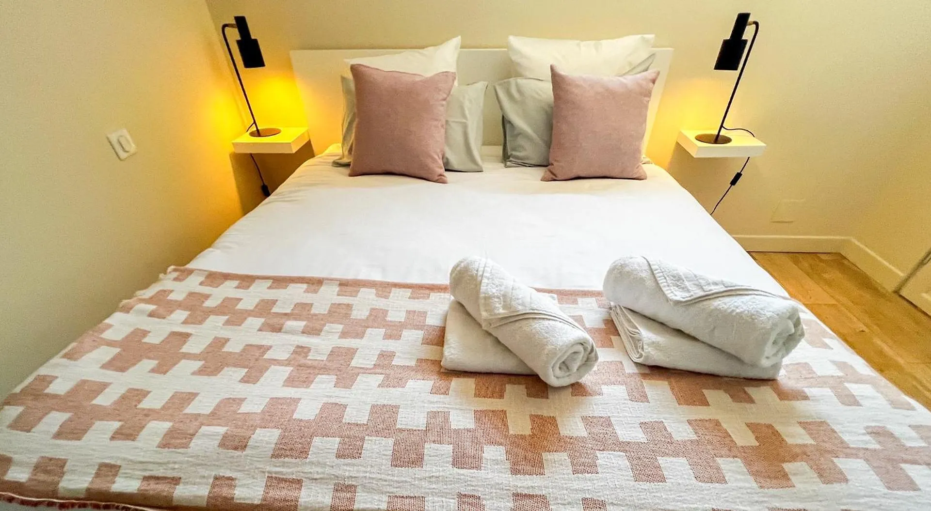 Ac - Private Exterior - Au Pied Du Palais Des Papes! Apartment Avignon 0*,  France