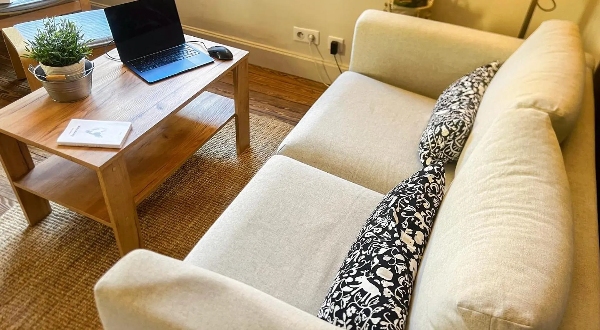 Ac - Private Exterior - Au Pied Du Palais Des Papes! Apartment Avignon